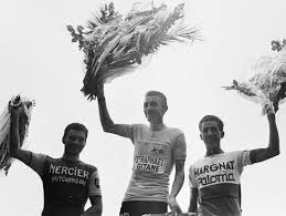 DE WIELERLEGENDE JACQUES ANQUETIL